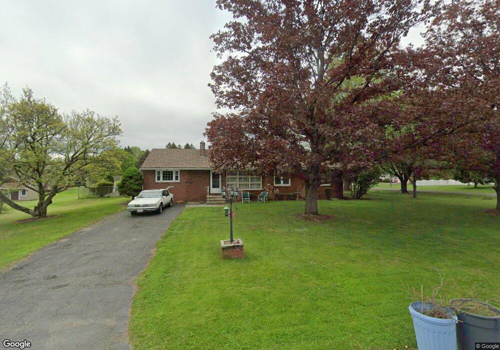 7 Orchard Ln, Troy, NY 12180 - photo 1