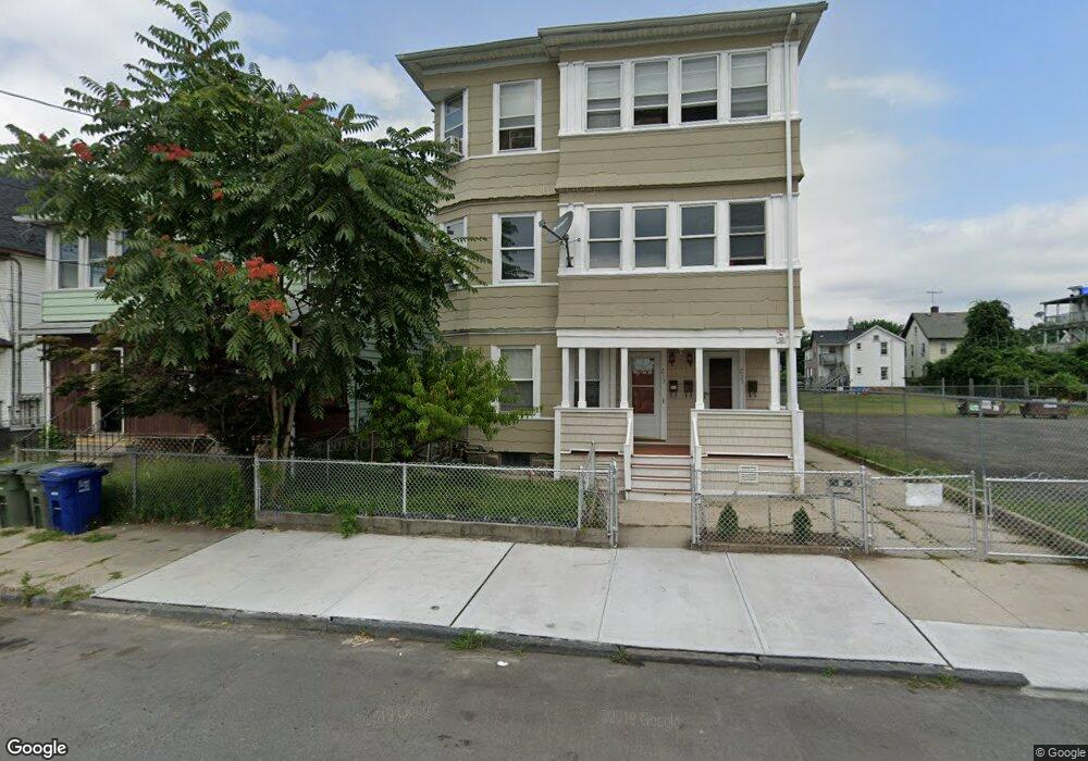 233 Deacon St unit 3, Bridgeport, CT 06607 - photo 1