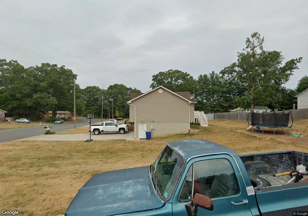 1514 Hillcrest Dr, Front Royal, VA 22630 - photo 1