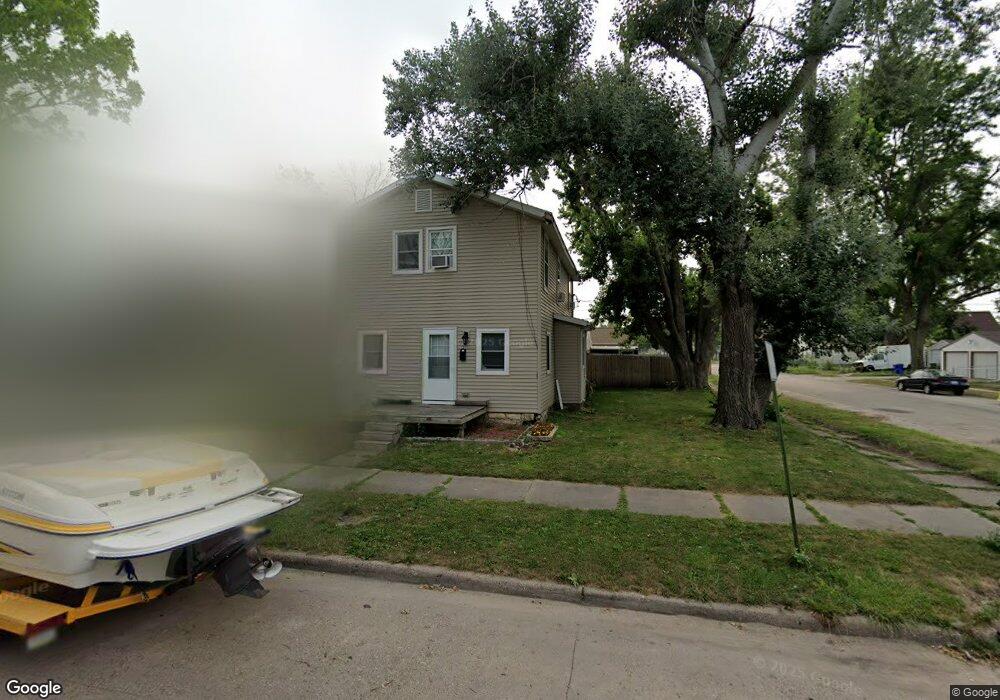 1201 10th St NW, Cedar Rapids, IA 52405 - photo 1