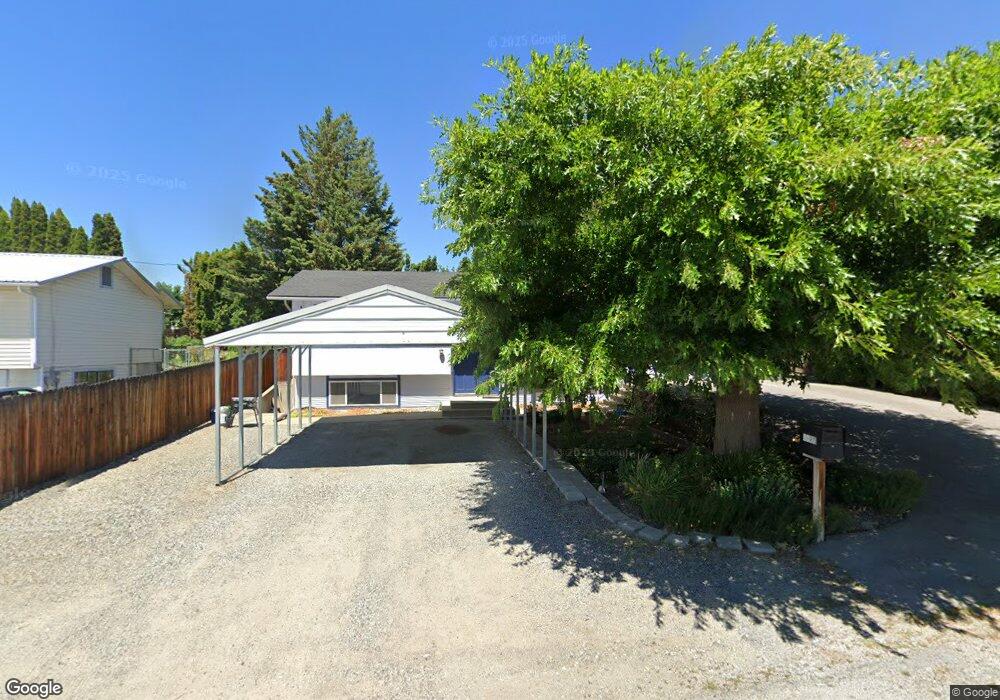 1825 5th St NE, East Wenatchee, WA 98802 - photo 1