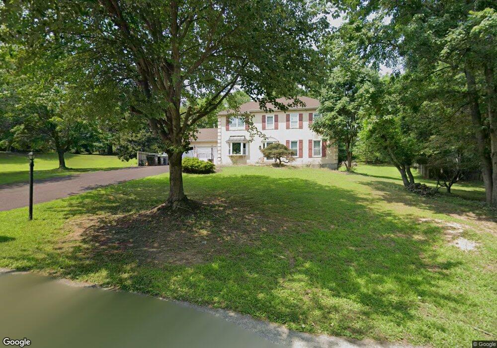 101 Diane Cir, Norristown, PA 19403 - photo 1