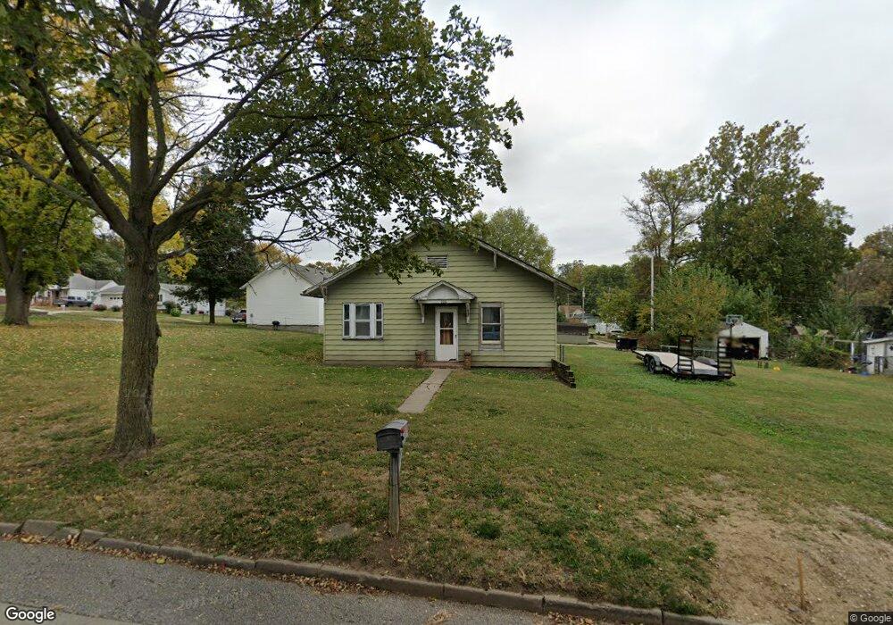 208 E Sheridan Ave, Shenandoah, IA 51601 - photo 1