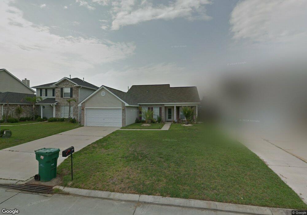 2031 Heather Ln, Slidell, LA 70461 - photo 1