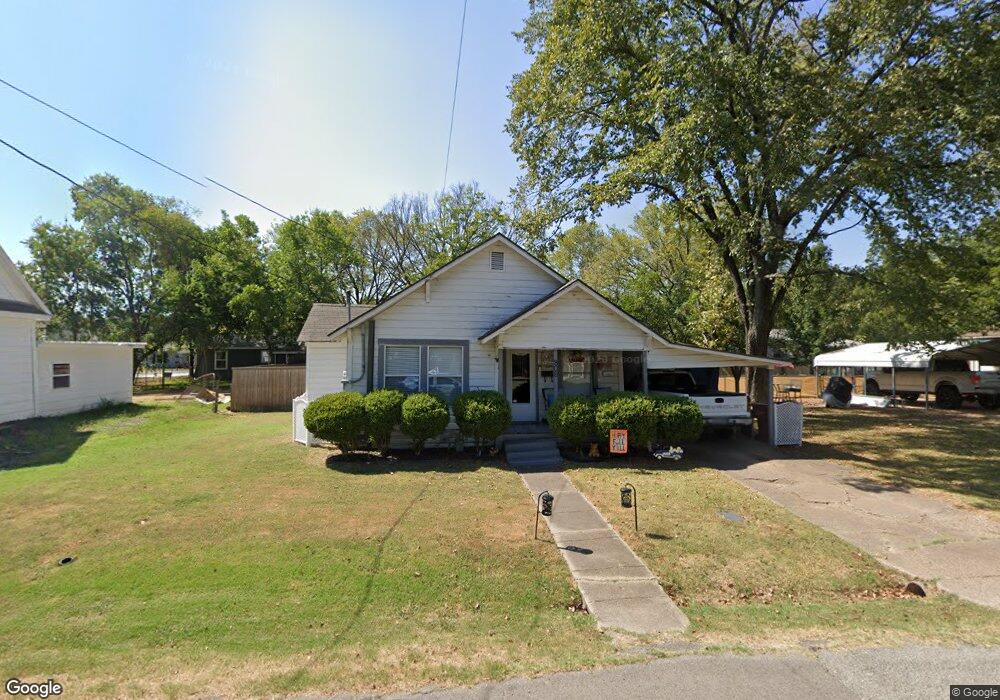 808 Seven Oaks Rd, Bonham, TX 75418 - photo 1