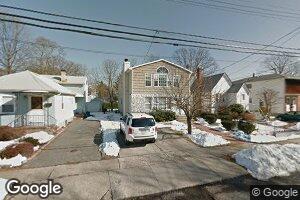60 Edgewood Rd, Port Washington, NY 11050