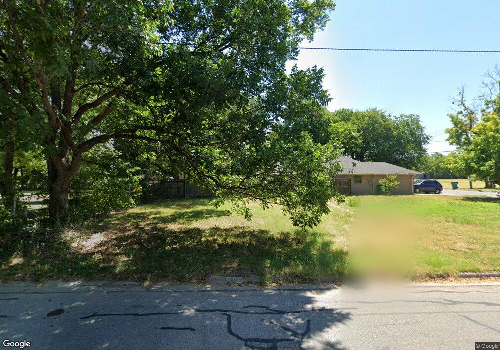 506 Throckmorton St, Gainesville, TX 76240 - photo 1