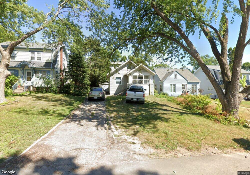 2079 Linn Blvd SE, Cedar Rapids, IA 52403 - photo 1