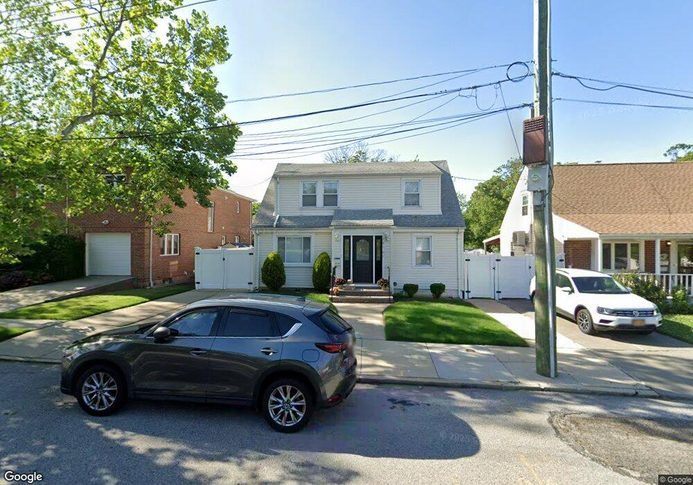 20107 23rd Ave unit 1, Bayside, NY 11360 - photo 1