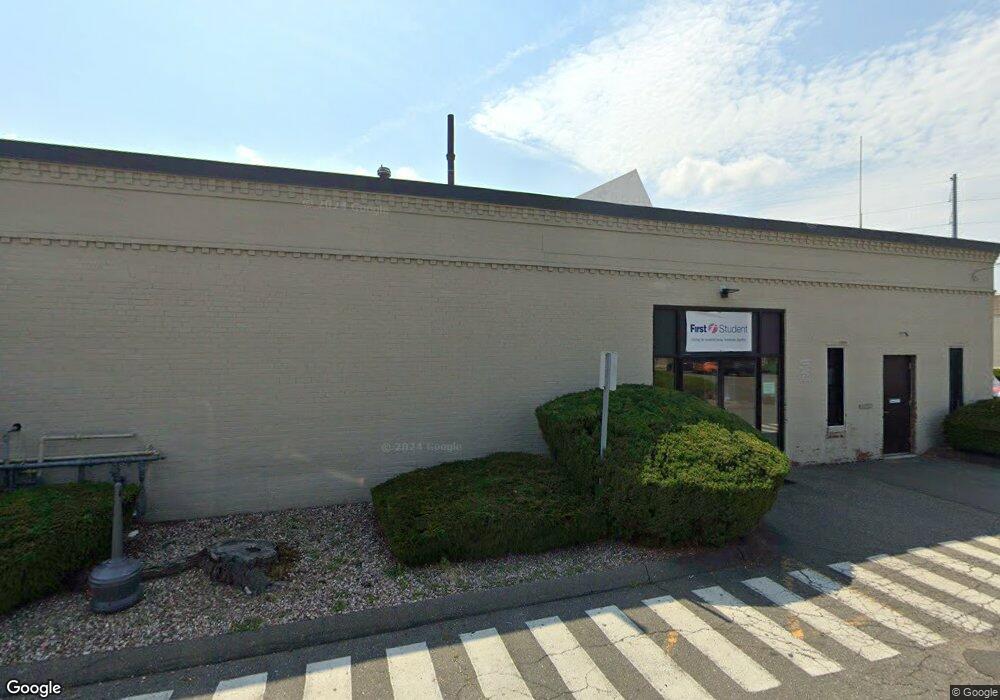 15 Andover Dr, West Hartford, CT 06110 - photo 1