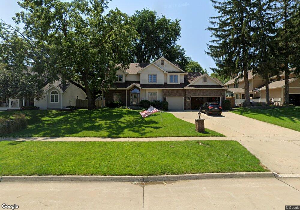 2720 Woodland Ct, West Des Moines, IA 50266 - photo 1