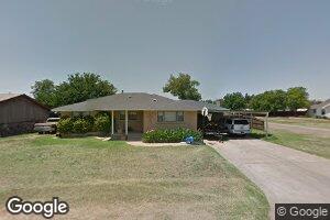 724 N 7th St, Hollis, OK 73550