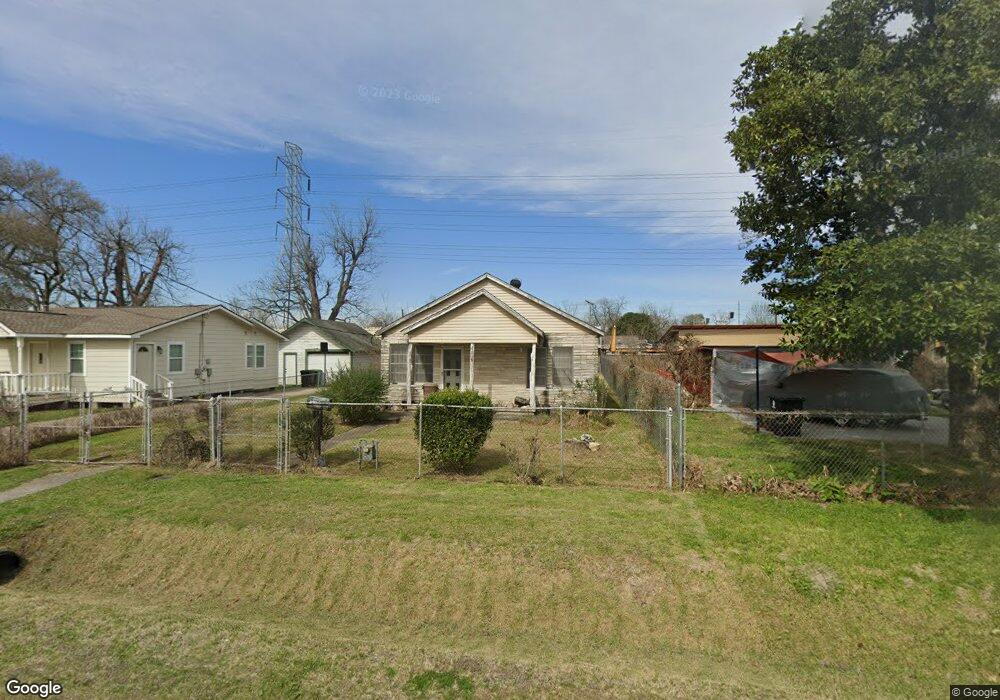 2209 Creston Dr, Houston, TX 77026 - photo 1