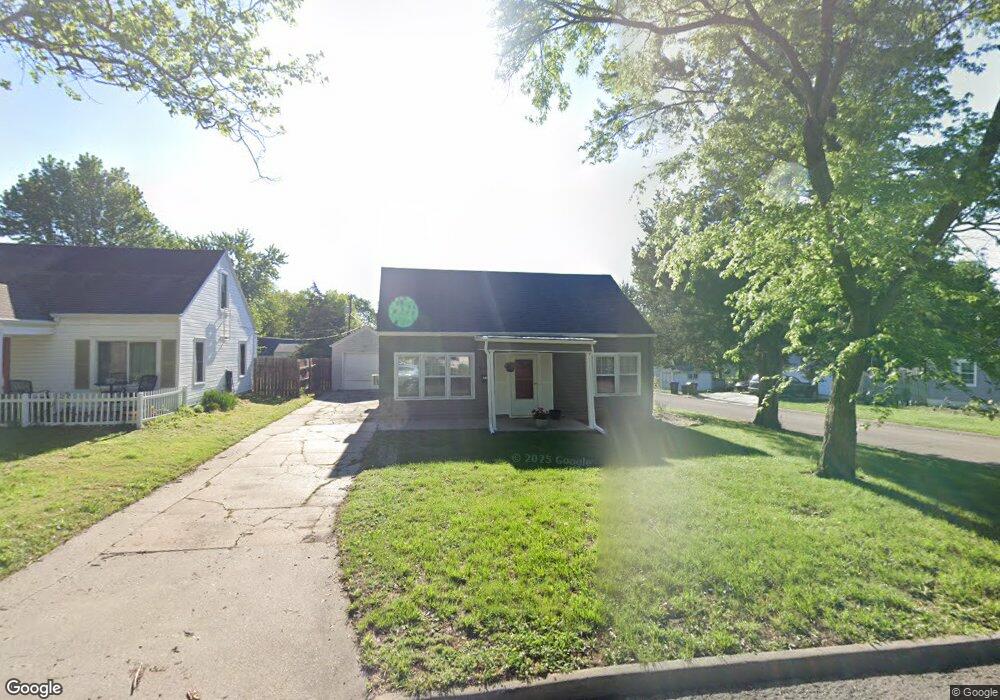 846 SW Watson Ave, Topeka, KS 66606 - photo 1