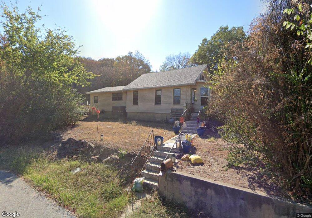 1405 W Ragan St, Henryetta, OK 74437 - photo 1