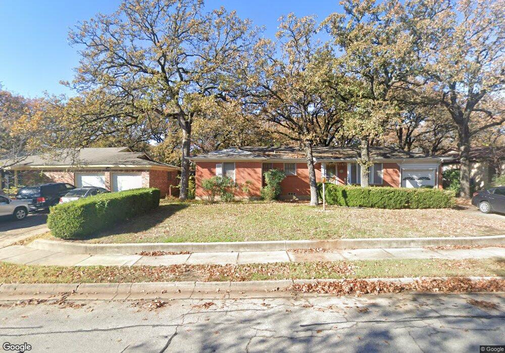 925 Glenda Dr, Bedford, TX 76022 - photo 1