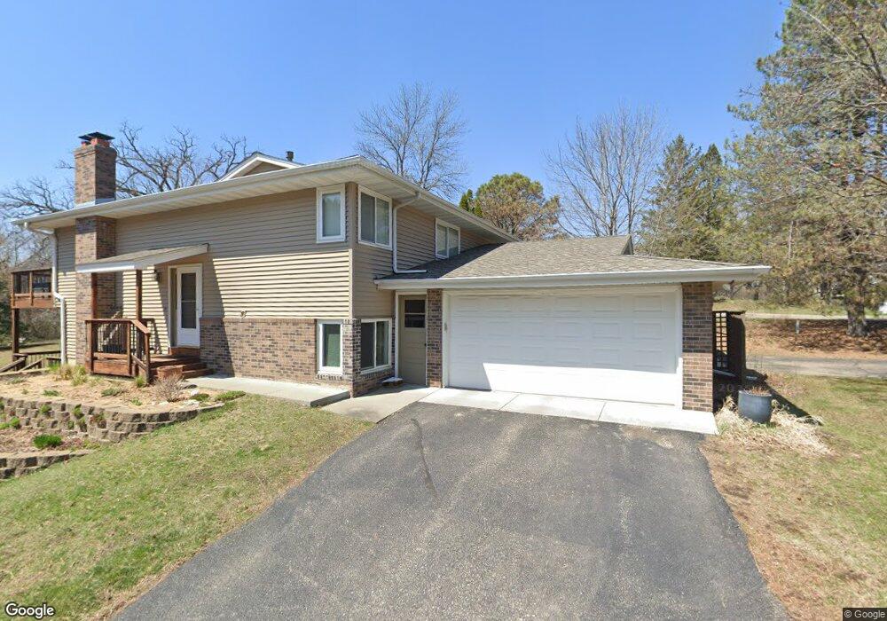 18389 Creeks Bend Dr, Minnetonka, MN 55345 - photo 1