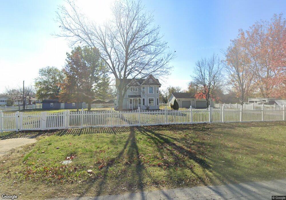 1005 W Moore St, Henryetta, OK 74437 - photo 1