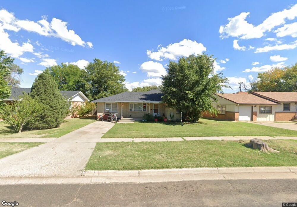 321 Bruce Ave, Dumas, TX 79029 - photo 1