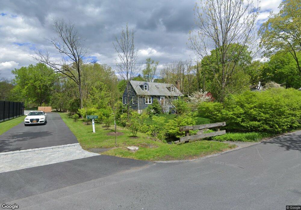 33 Willow St, Pleasantville, NY 10570 - photo 1