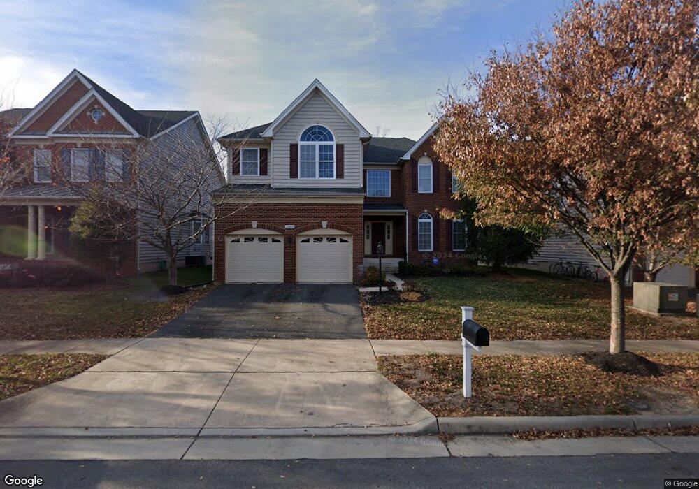 25205 Eisenhower Dr, Chantilly, VA 20152 - photo 1