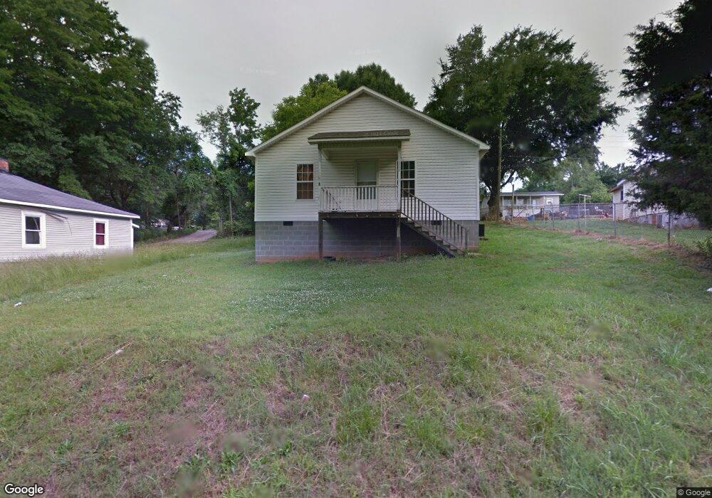 204 Poplar St, Clover, SC 29710 - photo 1