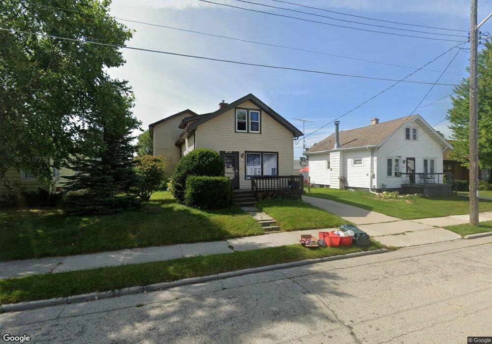 1825 Fairmont St, Manitowoc, WI 54220 - photo 1