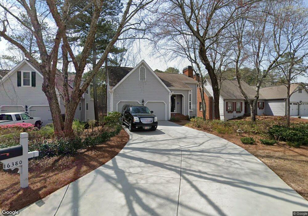 6380 Spinnaker Ln, Alpharetta, GA 30005 - photo 1