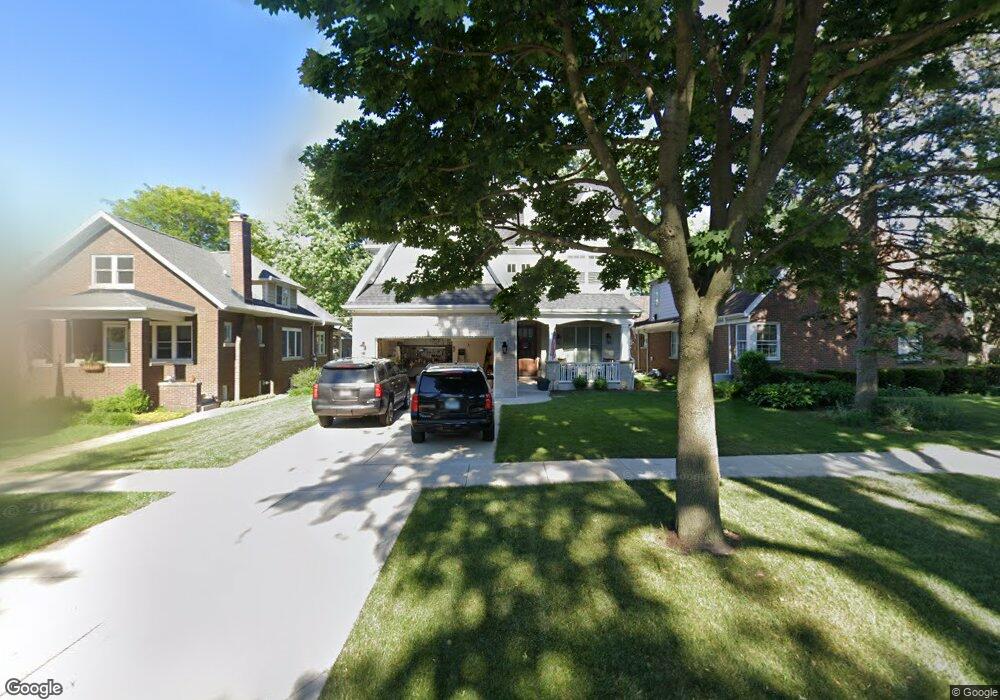 221 N Maple Ave, Elmhurst, IL 60126 - photo 1