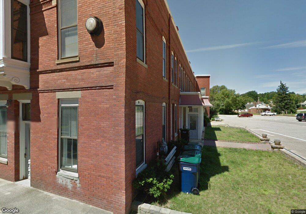 285r Main St, Tilton, NH 03276 - photo 1