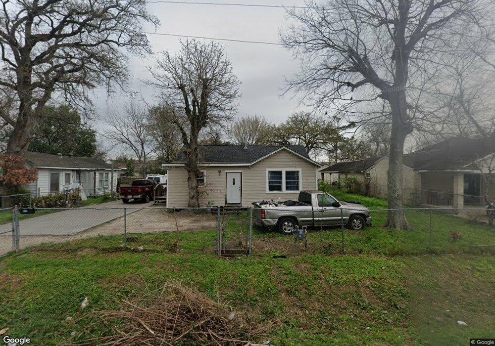 8214 Melrose St, Houston, TX 77022 - photo 1