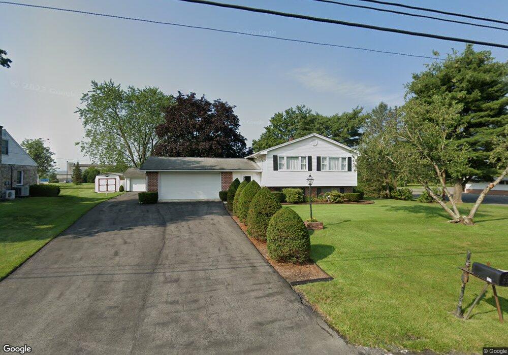 137 Hospital Dr, Lewisburg, PA 17837 - photo 1