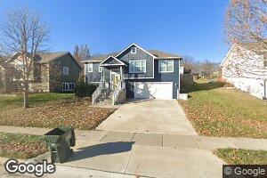 143 Aspen Ln, Lawrence, KS 66049