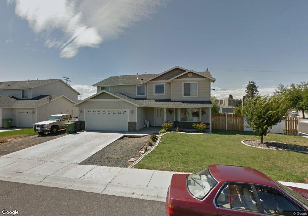 110 S Centennial St, Moxee, WA 98936 - photo 1