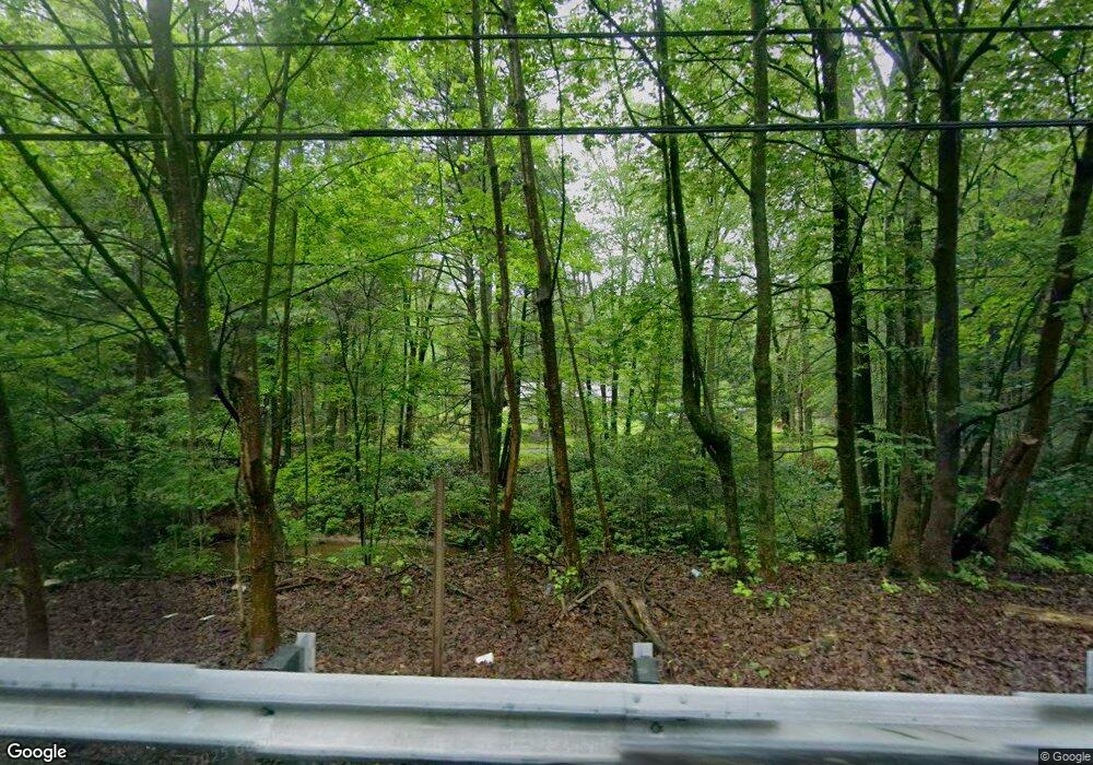 430 Hughes St, New Ringgold, PA 17960 - photo 1