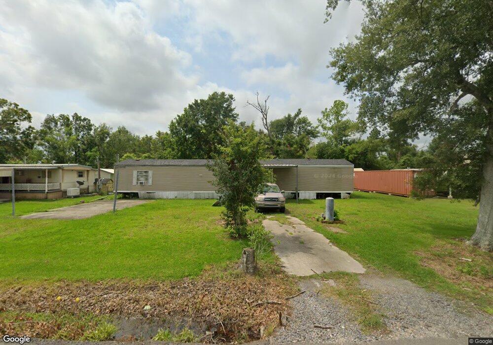 204 E Hebert Rd, Lake Charles, LA 70607 - photo 1