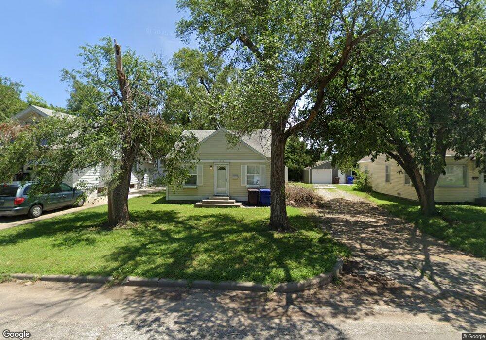 116 N Charles St, McPherson, KS 67460 - photo 1