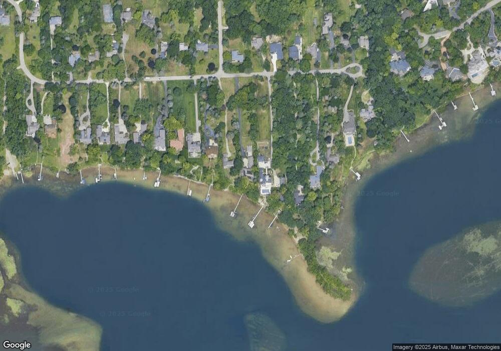 5985 Upper Straits Blvd, West Bloomfield, MI 48324 - photo 1