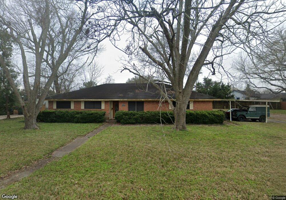 1523 Alta Vista Dr, Alvin, TX 77511 - photo 1