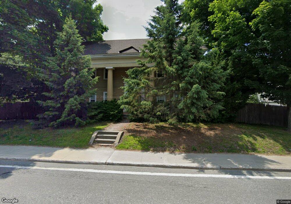 11 Mulberry St unit 136, Claremont, NH 03743 - photo 1