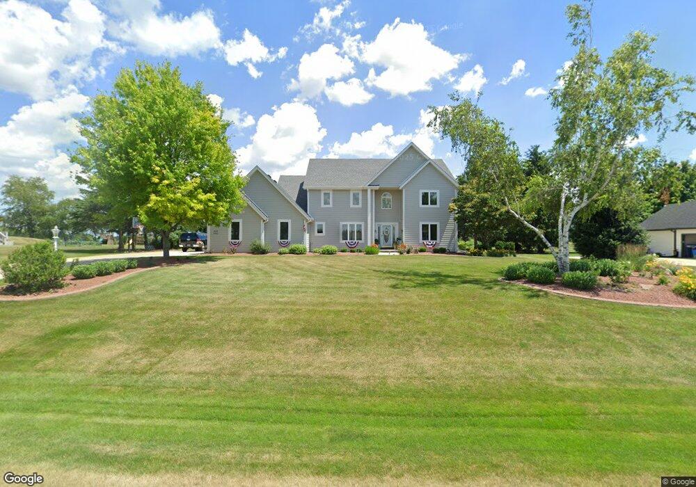 W278N5412 Hanover Hill Rd, Sussex, WI 53089 - photo 1