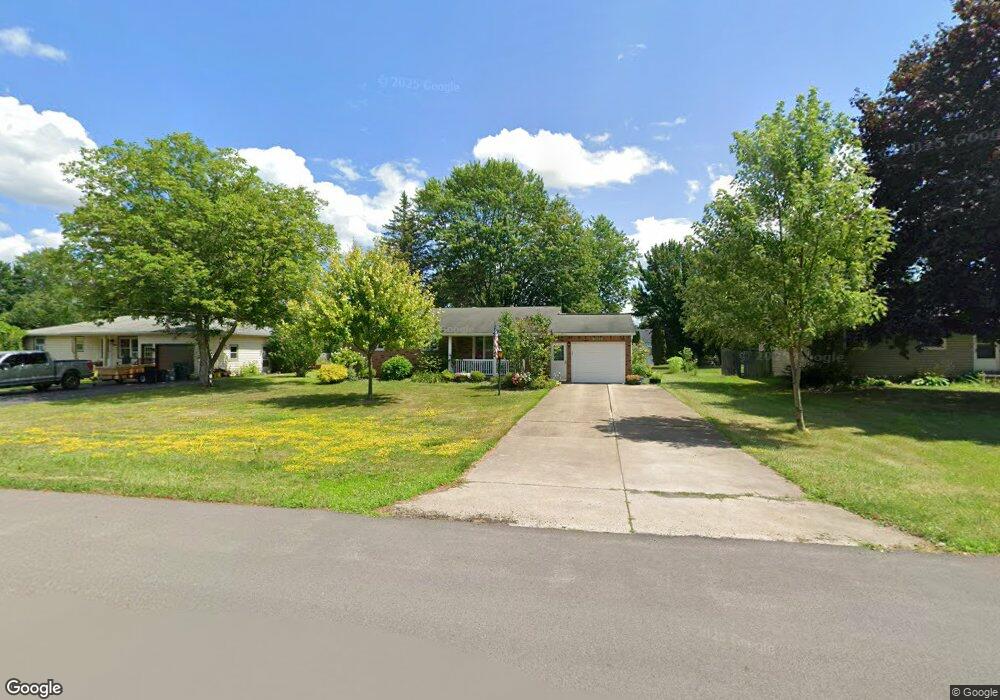 7265 Graydon Dr, North Tonawanda, NY 14120 - photo 1