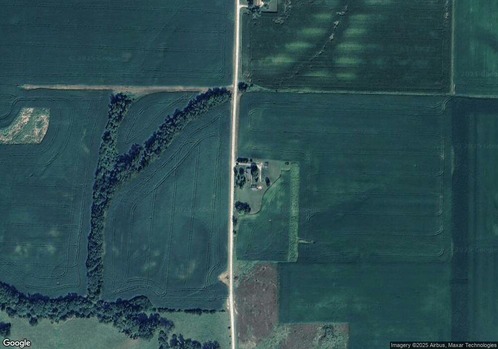 2322 Arcadia Rd, Jacksonville, IL 62650 - photo 1