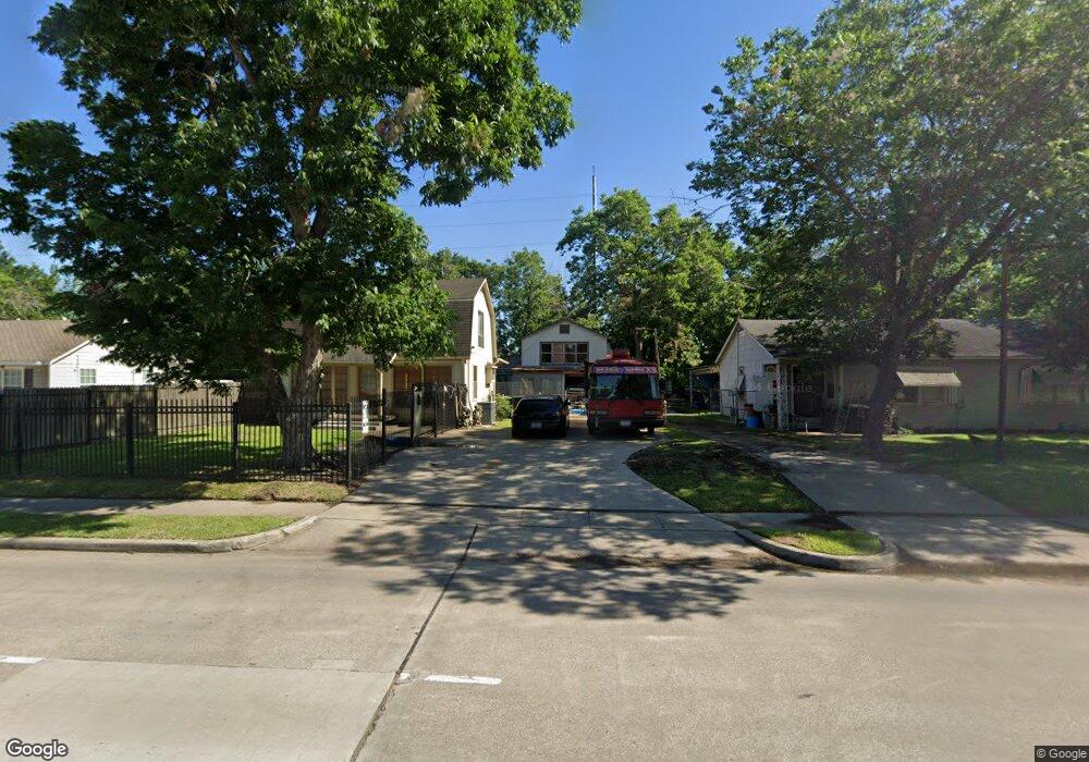 7243 Dixie Dr, Houston, TX 77087 - photo 1