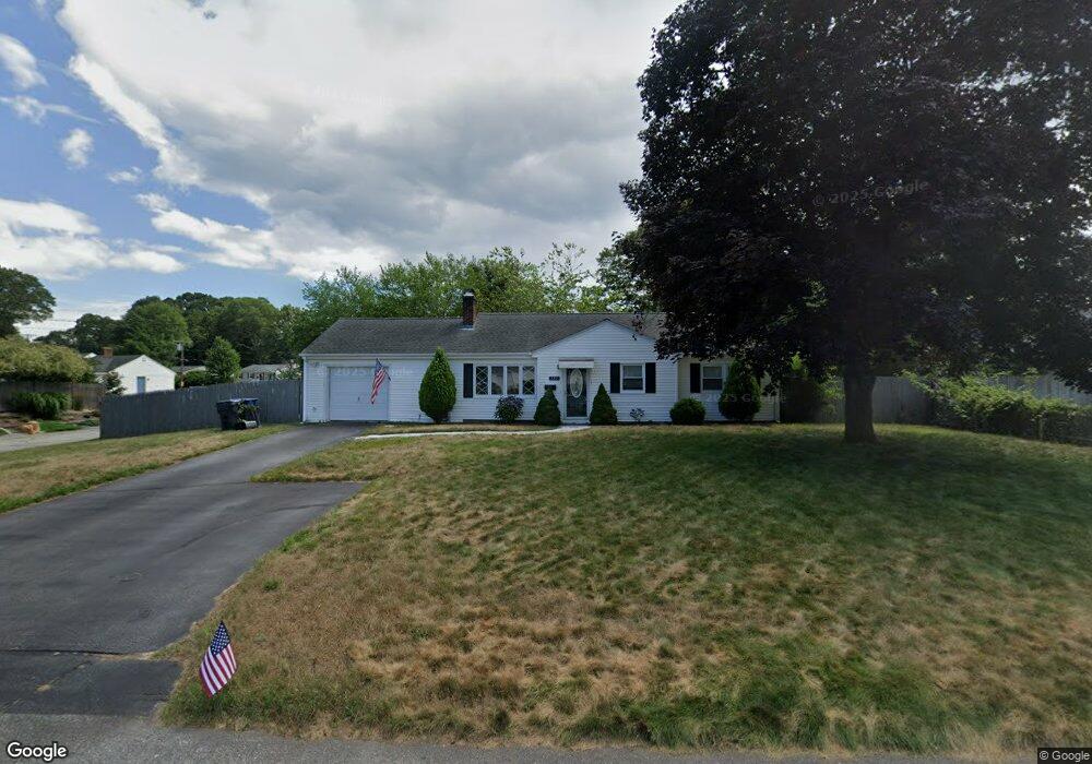 132 Gainesville Dr, Warwick, RI 02886 - photo 1