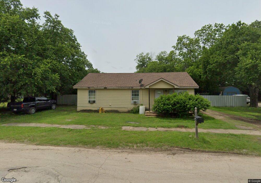 1107 Trinity St, Cleburne, TX 76031 - photo 1