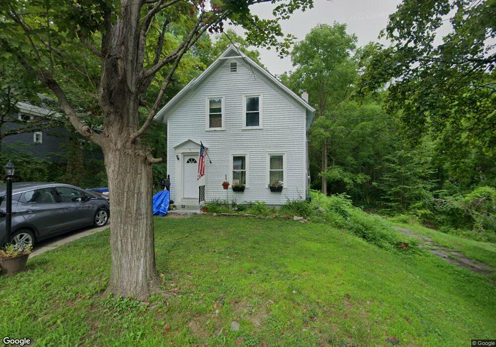 32 Elm St, Shelburne Falls, MA 01370 - photo 1