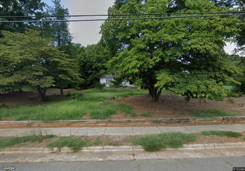 581 Hartness Rd, Statesville, NC 28677 - photo 1