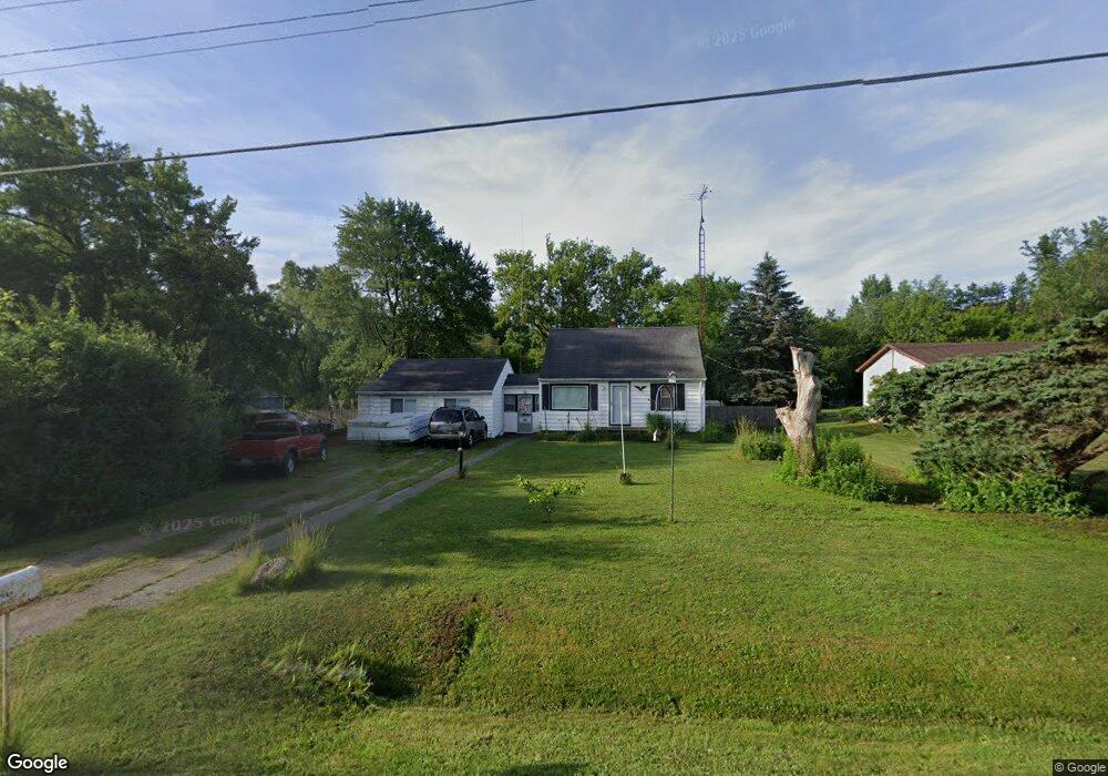 7440 E Coldwater Rd, Davison, MI 48423 - photo 1