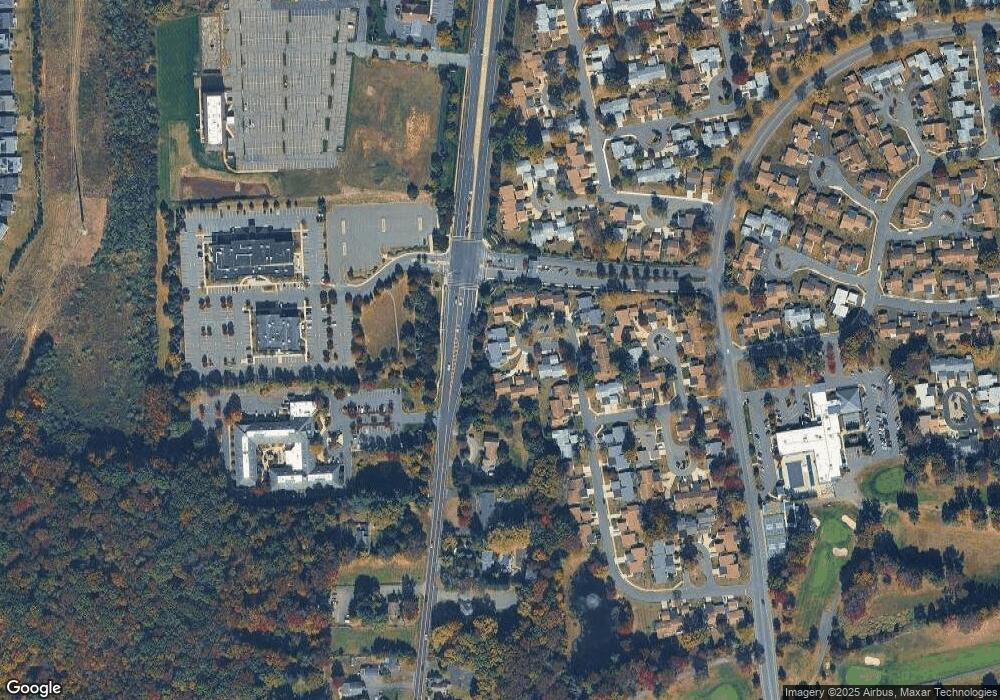 52 B Juniper Pz, Monroe, NJ 08831 - photo 1